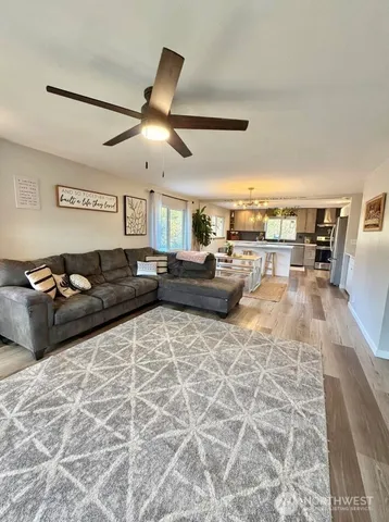 $3,200 | 1149 Sherman Avenue, Port Orchard, WA 98366