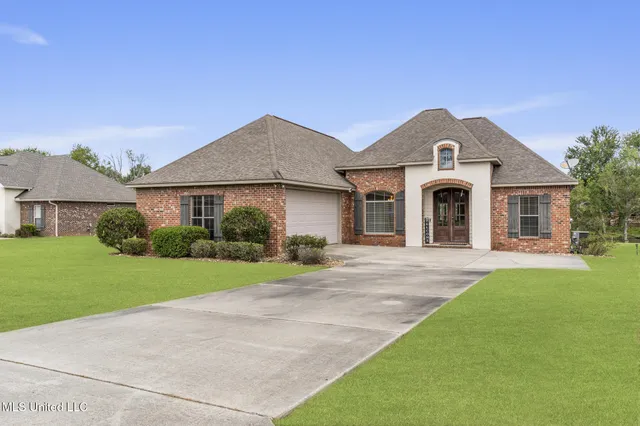 $299,900 | 152 Sunline Drive, Petal, MS 39465