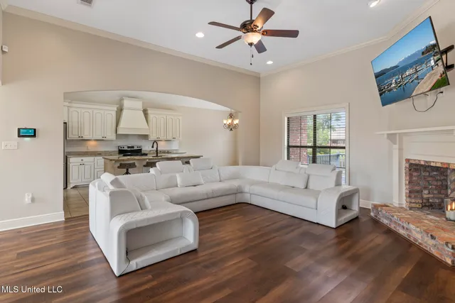 $299,900 | 152 Sunline Drive, Petal, MS 39465