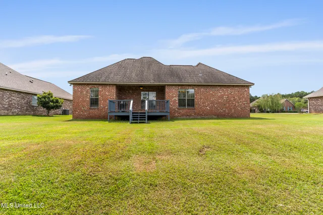 $299,900 | 152 Sunline Drive, Petal, MS 39465