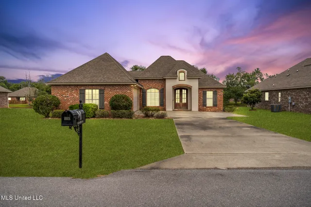 $299,900 | 152 Sunline Drive, Petal, MS 39465