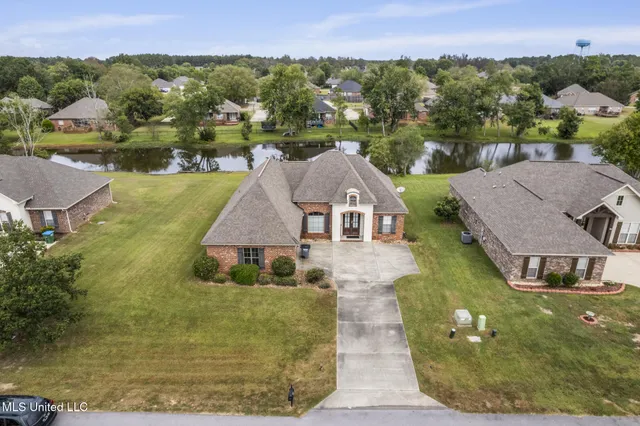 $299,900 | 152 Sunline Drive, Petal, MS 39465