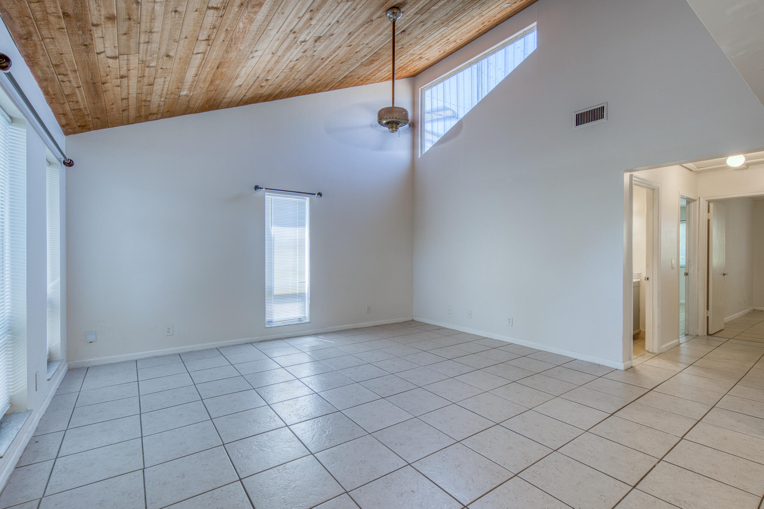 809 North Federal Highway, Unit 3 Lake Worth Beach, FL 33460 - Photo 26 of 31 a view of an empty room
