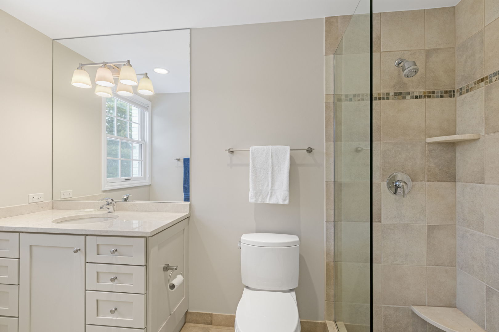 970 East Deerpath Road Lake Forest, IL 60045 - Photo 25 of 46