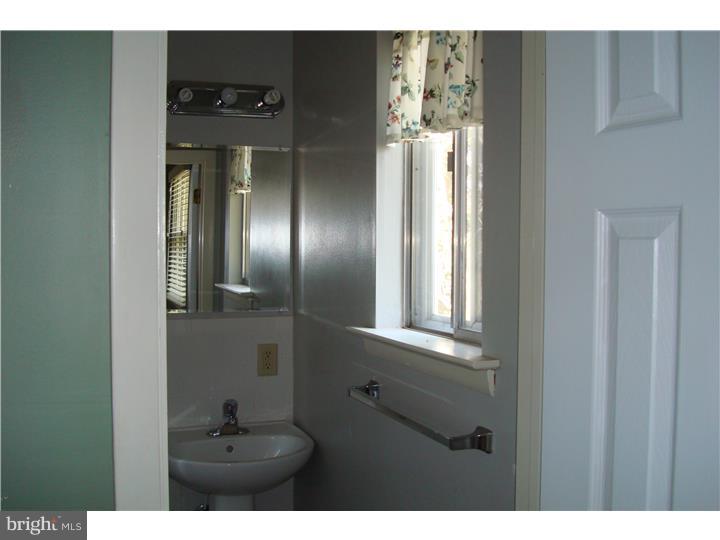 17 Bisbee Road Newark, DE 19711 - Photo 22 of 25 Master Bathroom