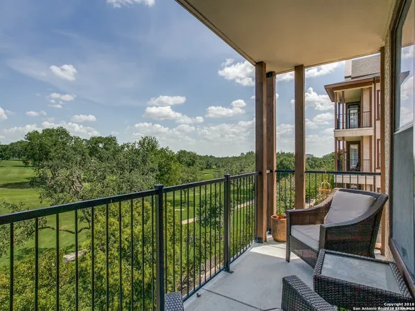 $2,000 | 7342 Oak Manor, Unit 4210, San Antonio, TX 78229