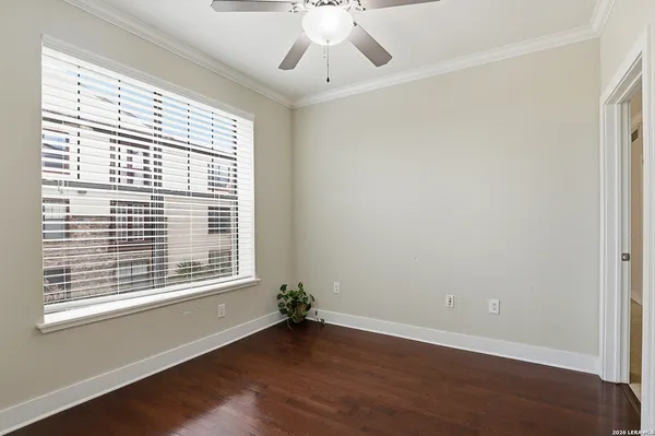 $2,000 | 7342 Oak Manor, Unit 4210, San Antonio, TX 78229