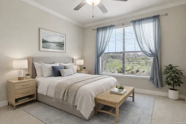 $2,000 | 7342 Oak Manor, Unit 4210, San Antonio, TX 78229