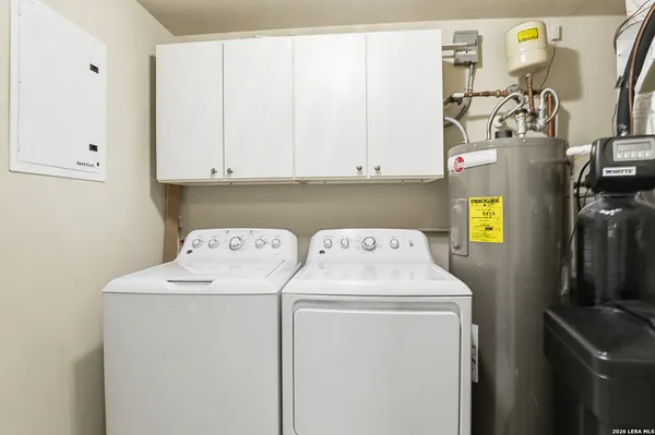 $2,000 | 7342 Oak Manor, Unit 4210, San Antonio, TX 78229