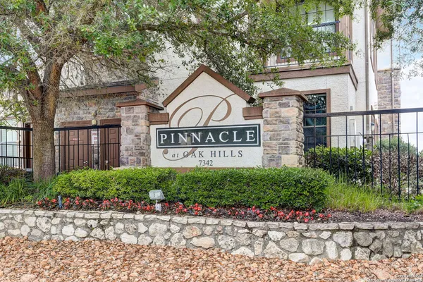 $2,000 | 7342 Oak Manor, Unit 4210, San Antonio, TX 78229