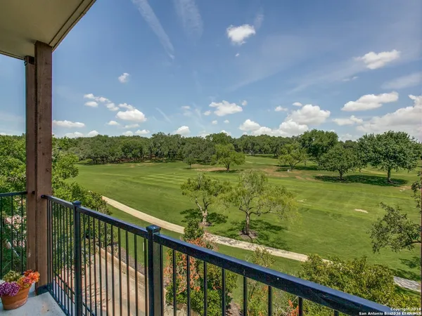 $2,000 | 7342 Oak Manor, Unit 4210, San Antonio, TX 78229