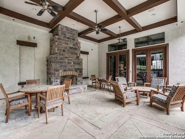 $2,000 | 7342 Oak Manor, Unit 4210, San Antonio, TX 78229