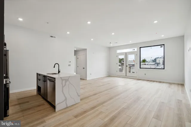 $2,250 | 1112-16 East Berks Street, Unit 102, Philadelphia, PA 19125