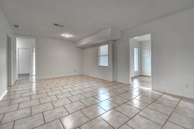 $255,000 | 826 Ryan Road, Dallas, TX 75224