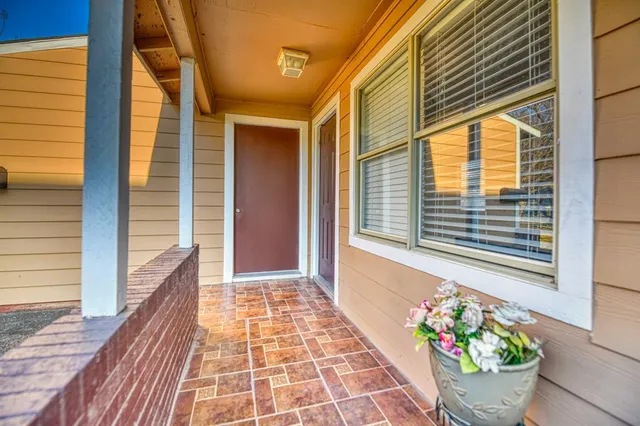 $255,000 | 826 Ryan Road, Dallas, TX 75224