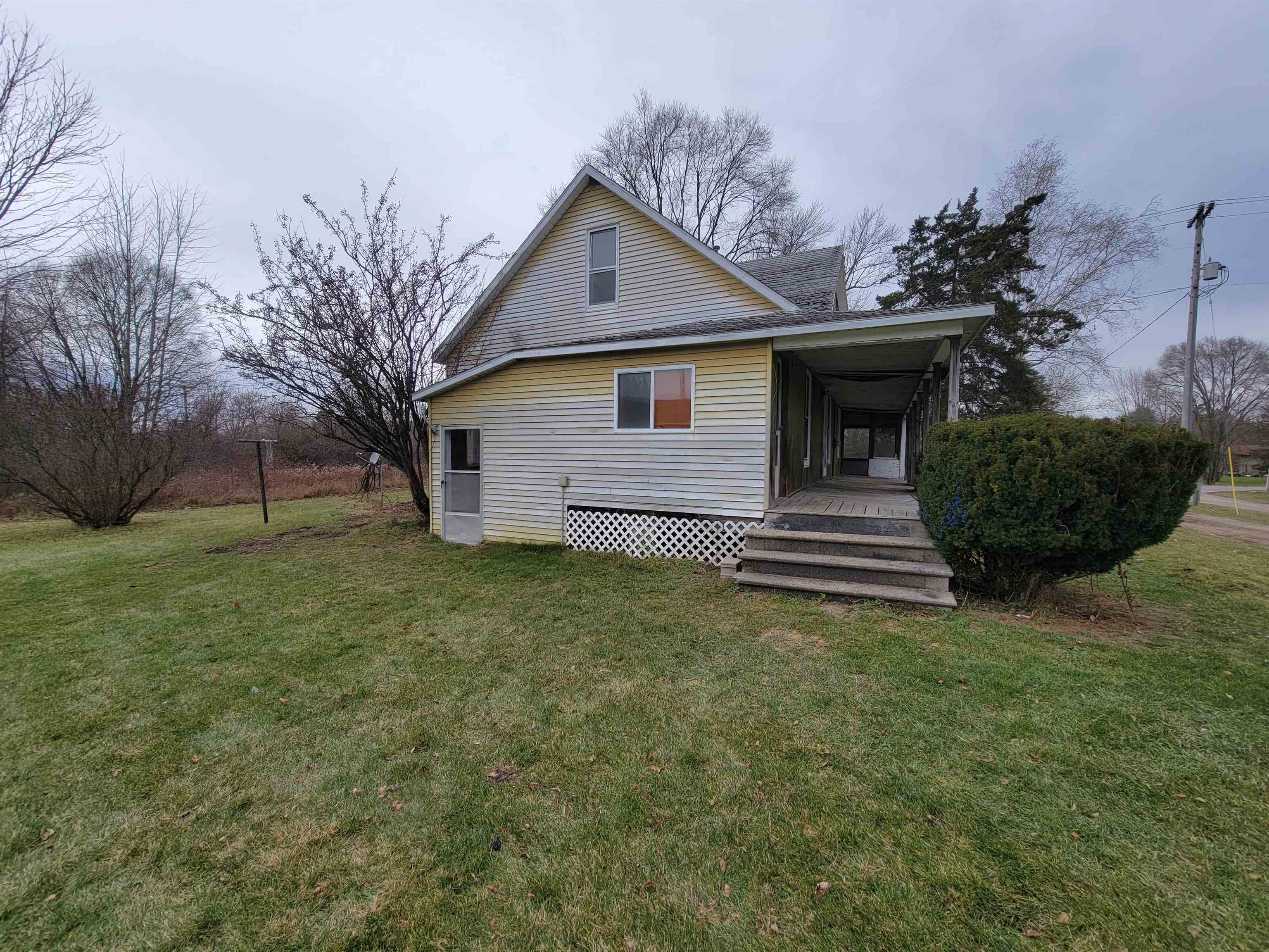 14925 West Townline Road St. Charles, MI 48655 - Photo 4 of 30