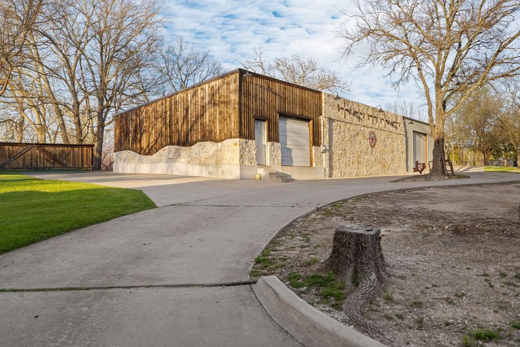 689 Jim Cannon Road Van Alstyne, TX 75495 - Photo 5 of 35 View of outdoor structure