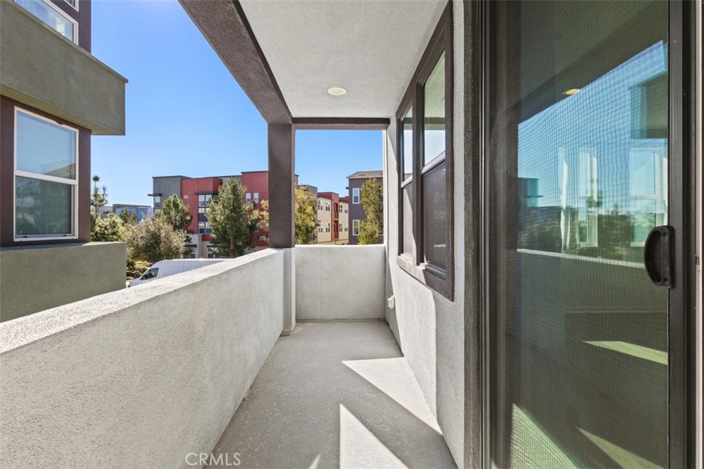 109 Mirth Irvine, CA 92618 - Photo 12 of 43 a view of balcony