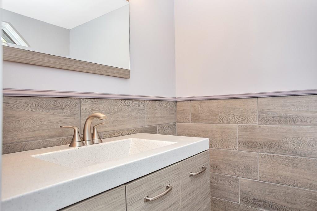 31 Roosevelt Road Medford, MA 02155 - Photo 10 of 25 Gallery Image 10