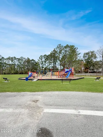 $250,000 | 10501 Pin Oak Drive, Biloxi, MS 39532