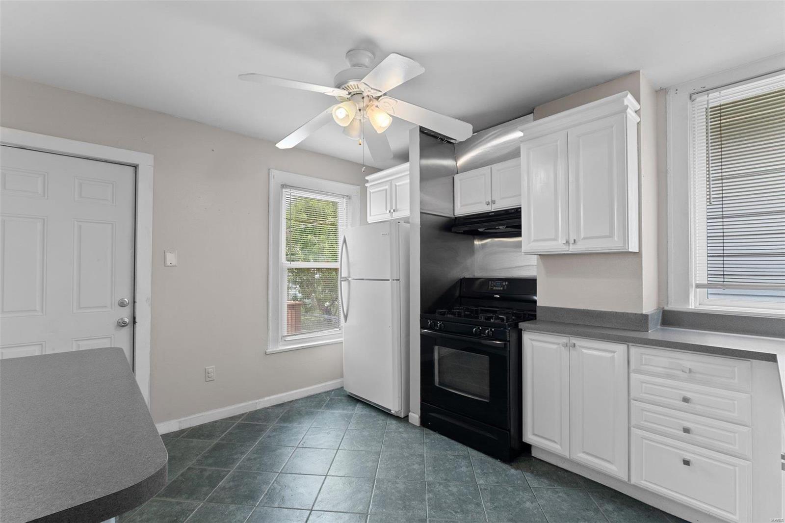 7016 Morgan Ford Road St. Louis, MO 63116 - Photo 11 of 31 Gallery Image 11