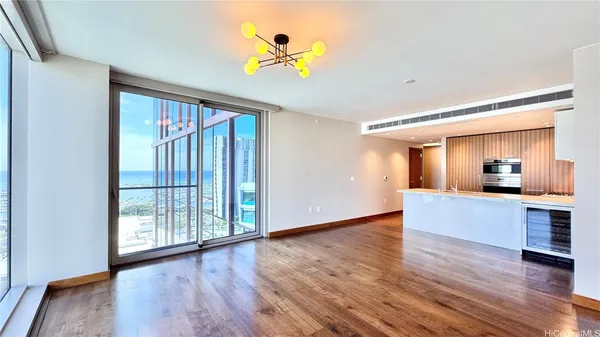 $6,800 | 1555 Kapiolani Boulevard, Unit 2008, Honolulu, HI 96814