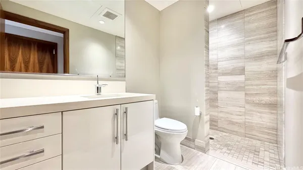 $6,800 | 1555 Kapiolani Boulevard, Unit 2008, Honolulu, HI 96814