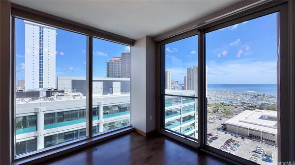 $6,800 | 1555 Kapiolani Boulevard, Unit 2008, Honolulu, HI 96814