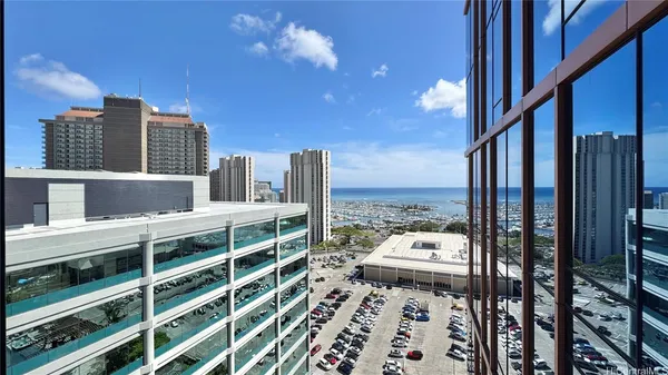 $6,800 | 1555 Kapiolani Boulevard, Unit 2008, Honolulu, HI 96814