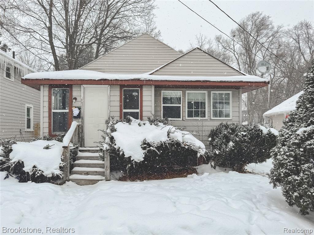 202 West Rundell Street Pontiac, MI 48342 - Photo 3 of 27