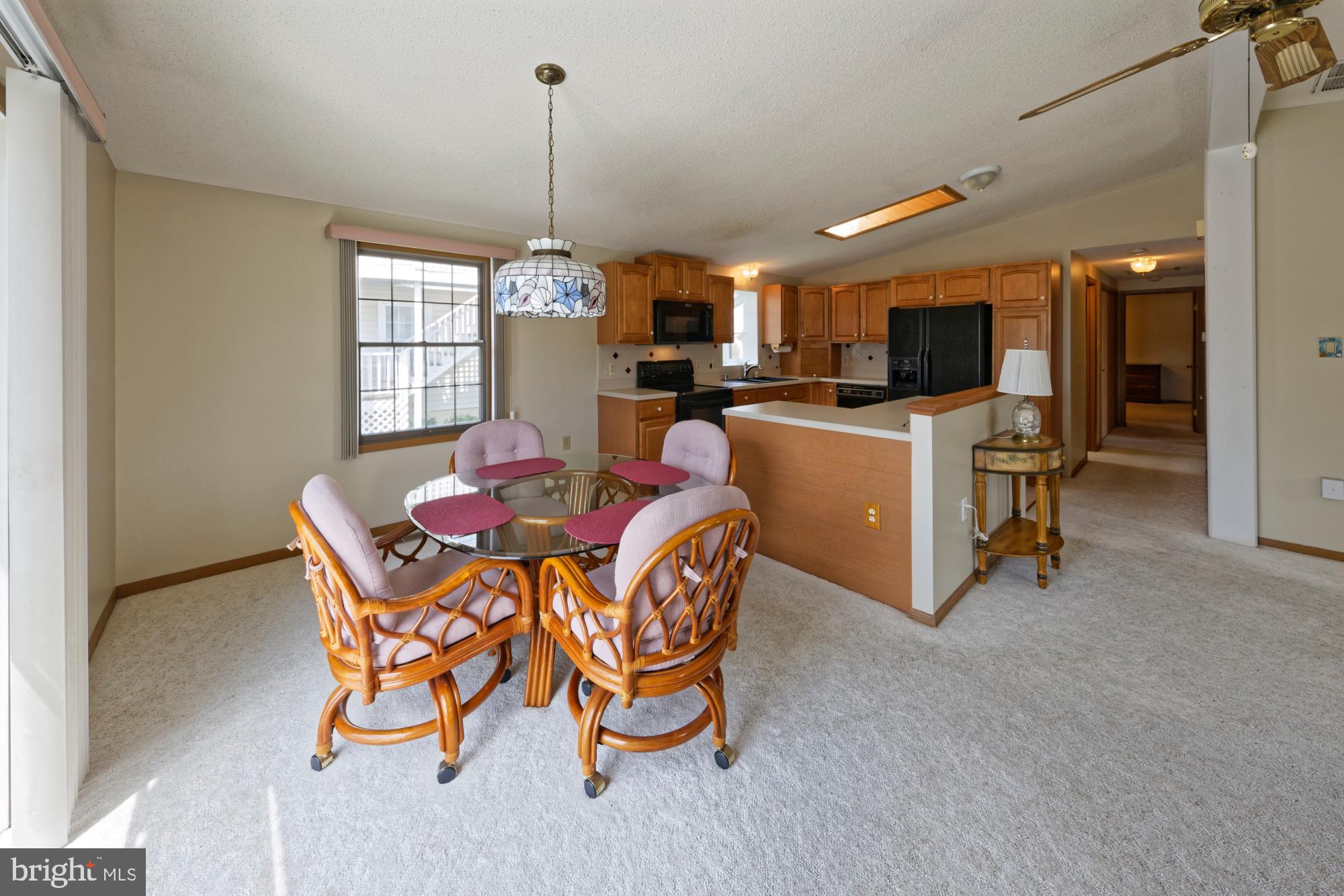 500 South Surf Road Ocean City, MD 21842 - Photo 11 of 27 Dining area