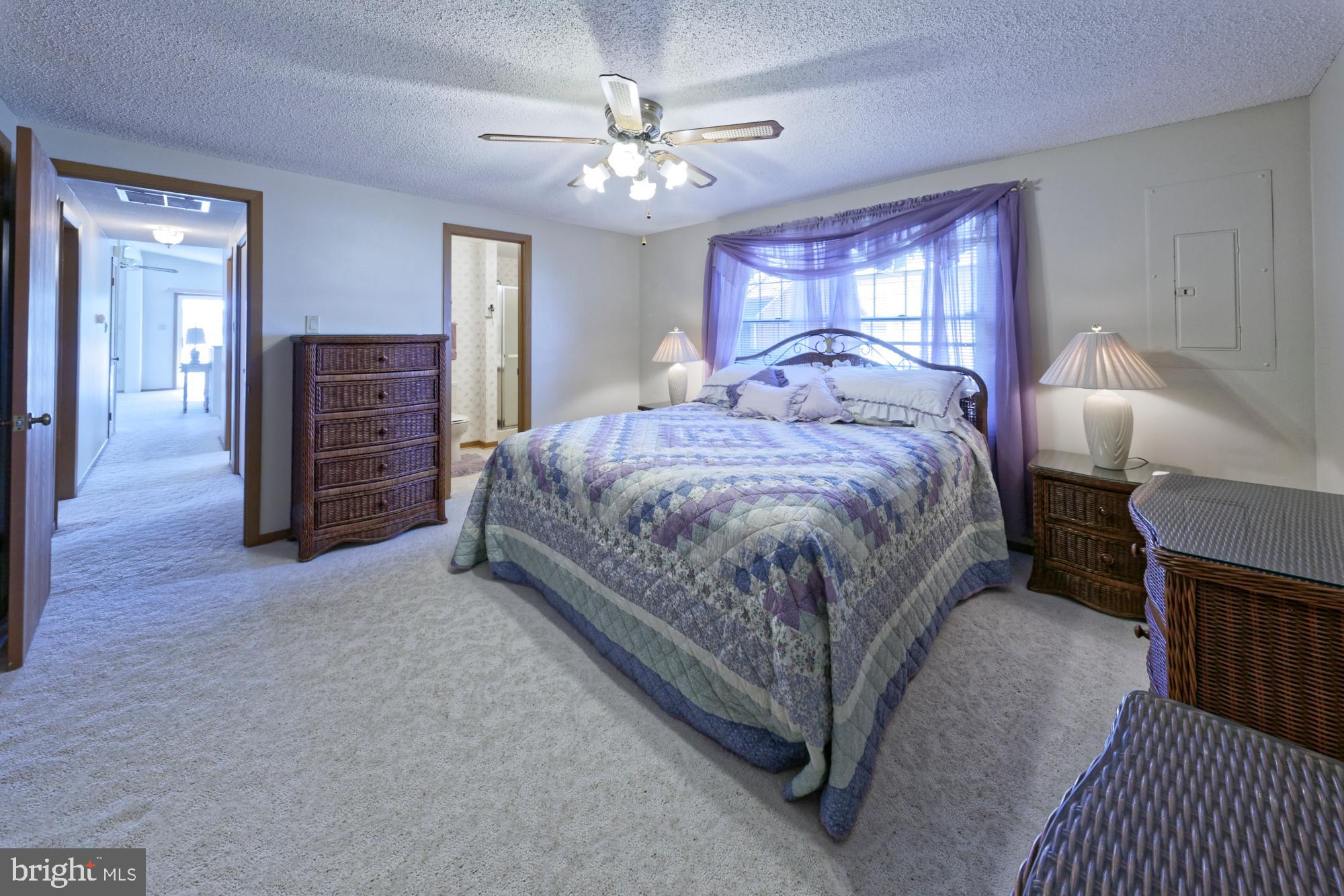 500 South Surf Road Ocean City, MD 21842 - Photo 14 of 27 Master bedroom