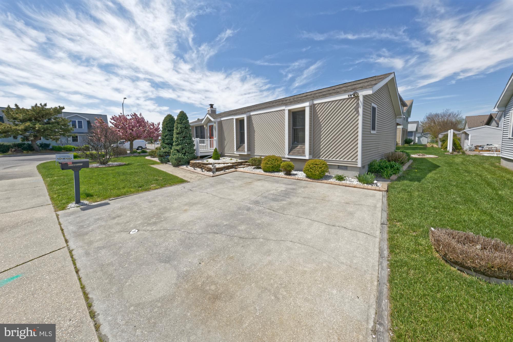 500 South Surf Road Ocean City, MD 21842 - Photo 4 of 27 Gallery Image 4