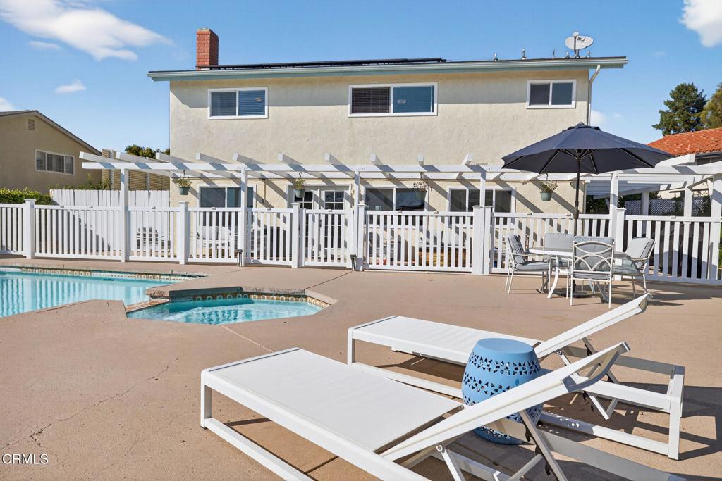 10696 Loma Vista Road Ventura, CA 93004 - Photo 5 of 39
