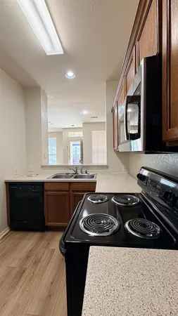 $2,300 | 2205 Stoneleigh Place, McKinney, TX 75071