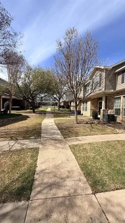 $2,300 | 2205 Stoneleigh Place, McKinney, TX 75071