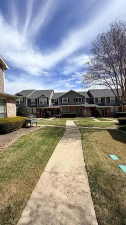 $2,300 | 2205 Stoneleigh Place, McKinney, TX 75071