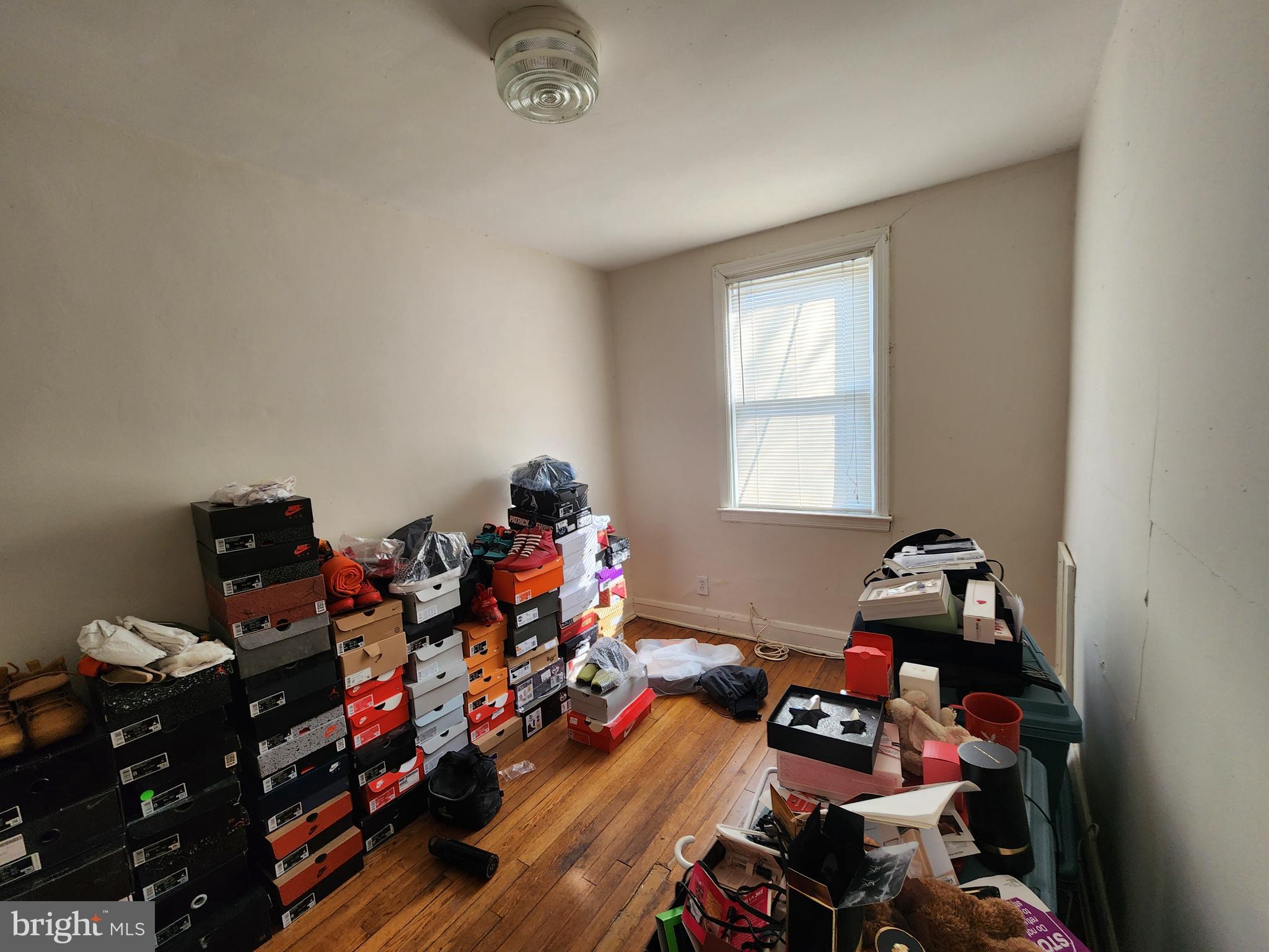 2723 Round Road Baltimore, MD 21225 - Photo 13 of 18