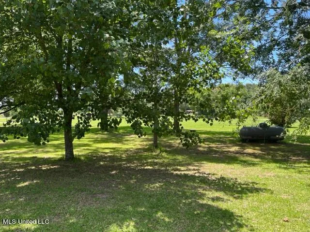 $299,000 | 1360 Airport Road, Magee, MS 39111