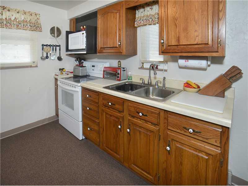 423 Beatty Road Monroeville, PA 15146 - Photo 2 of 19 Kitchen.