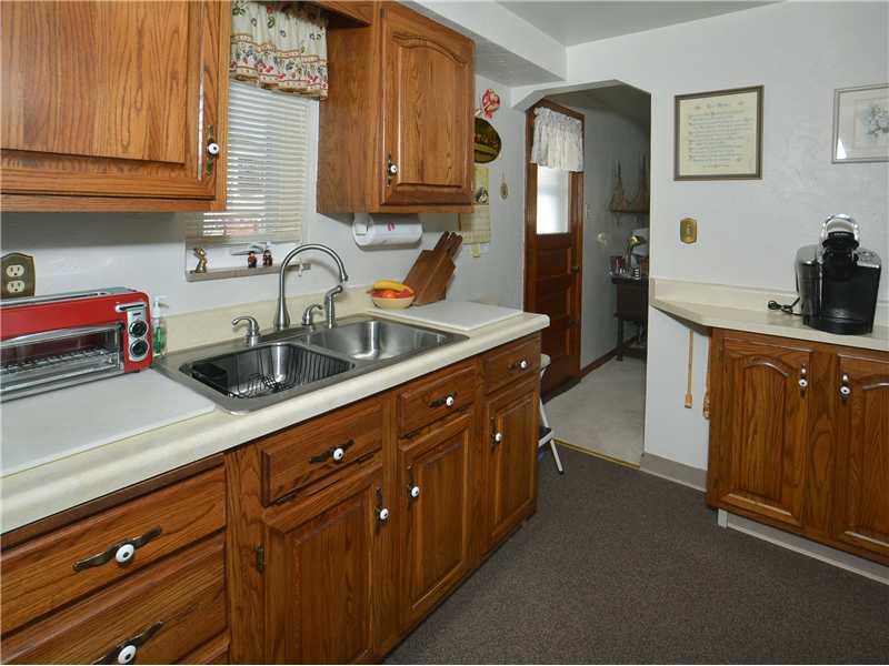 423 Beatty Road Monroeville, PA 15146 - Photo 3 of 19 Kitchen.