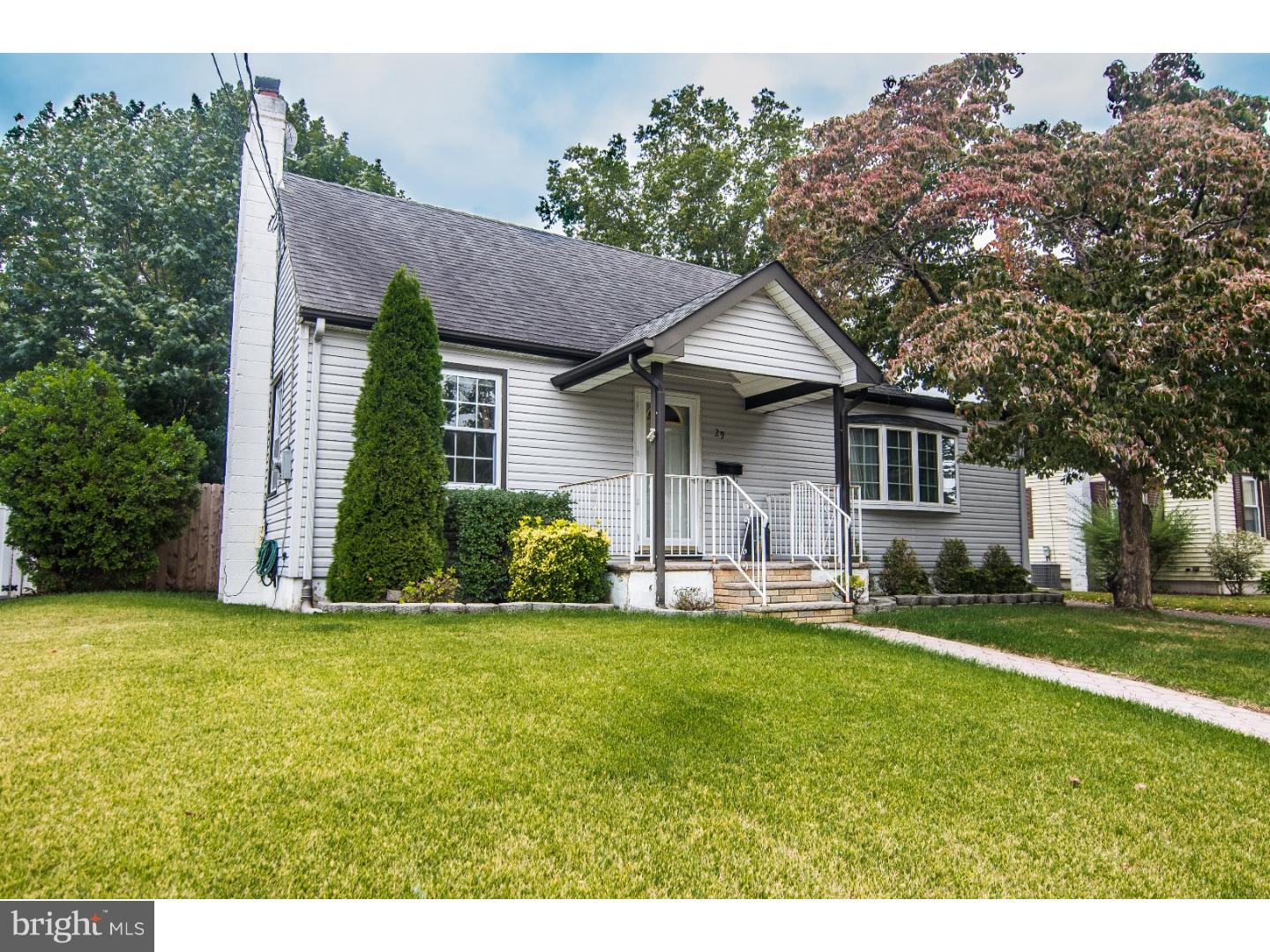 29 Collins Road Mercerville, NJ 08619 - Photo 1 of 25