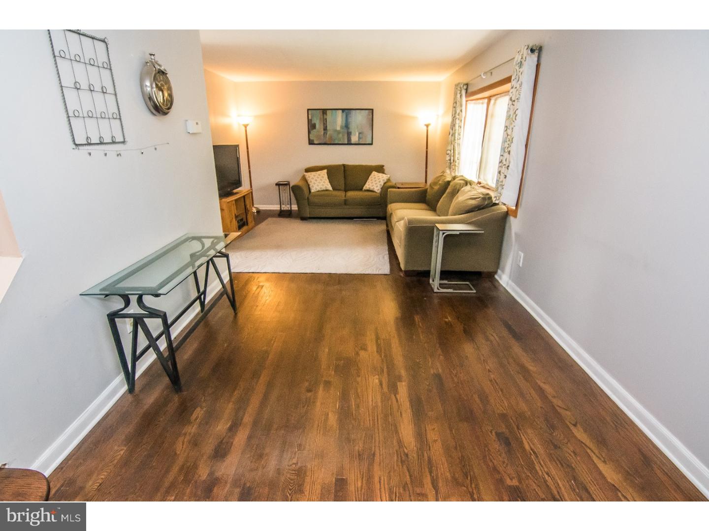 29 Collins Road Mercerville, NJ 08619 - Photo 2 of 25