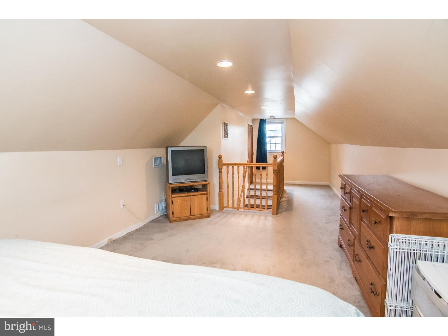 29 Collins Road Mercerville, NJ 08619 - Photo 17 of 25