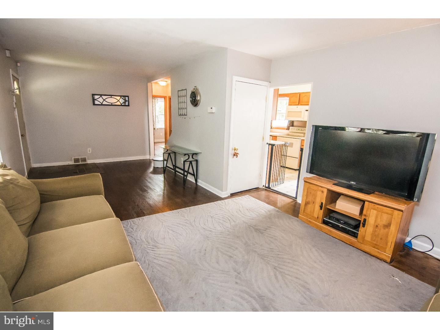 29 Collins Road Mercerville, NJ 08619 - Photo 5 of 25