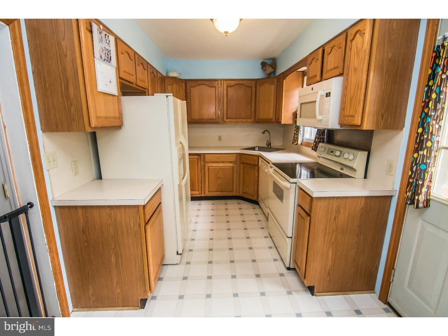 29 Collins Road Mercerville, NJ 08619 - Photo 6 of 25