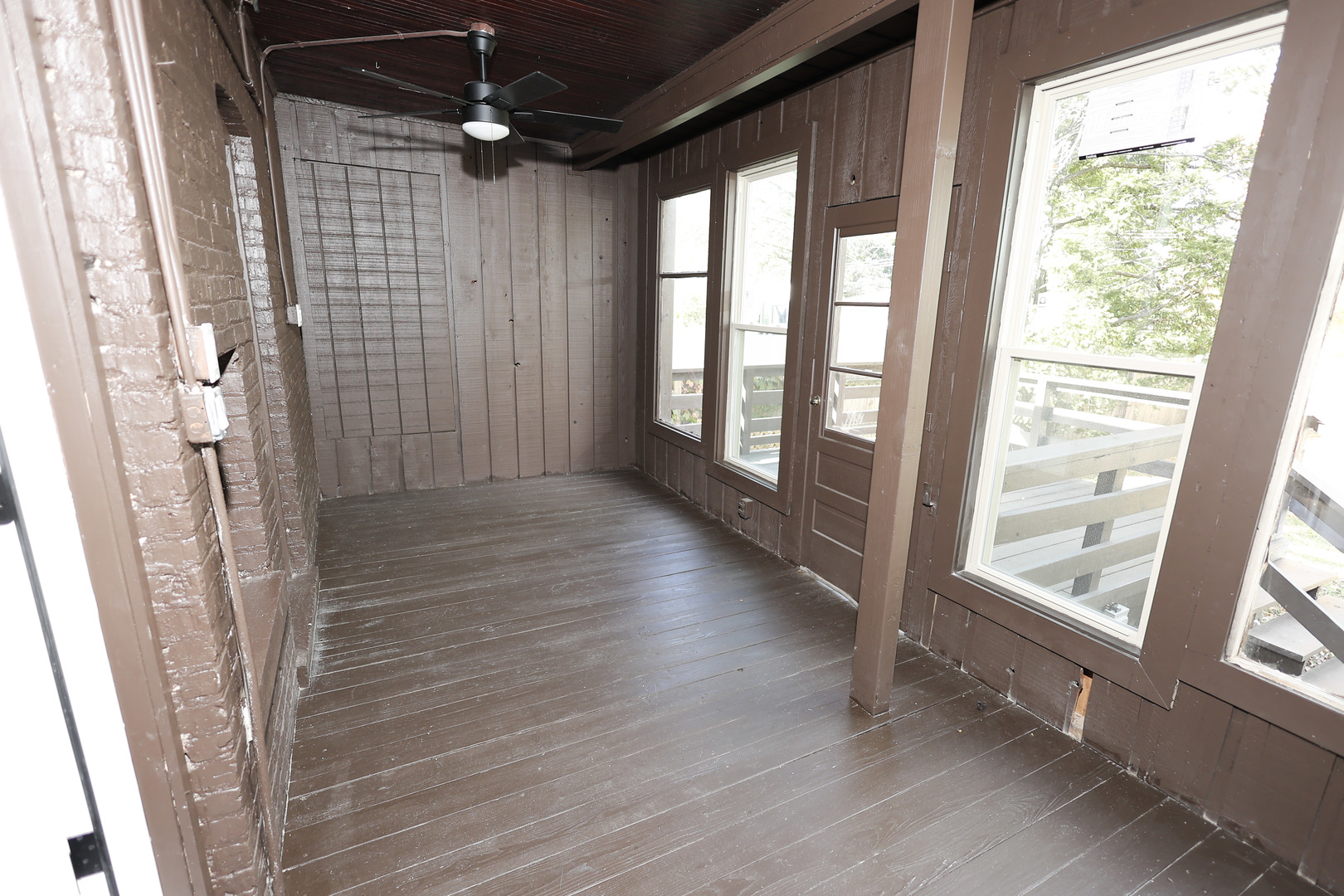 1724 West 105th Street Chicago, IL 60643 - Photo 14 of 34 a view of entryway with wooden floor