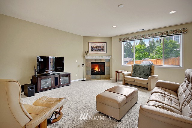 4333 219th Street Southeast Bothell, WA 98021 - Photo 2 of 24