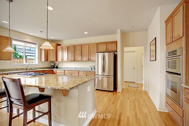 4333 219th Street Southeast Bothell, WA 98021 - Photo 5 of 24