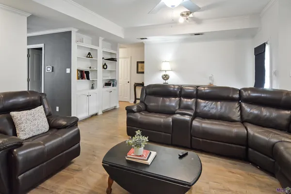 $275,000 | 17190 North Lake Drive, Prairieville, LA 70769